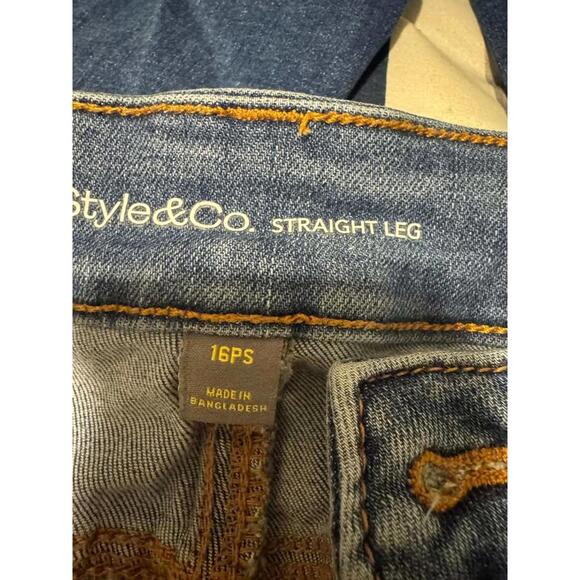 3 Pairs Women's Size 16 Petite/Short Style & Co Jeans - Picture 2 of 5